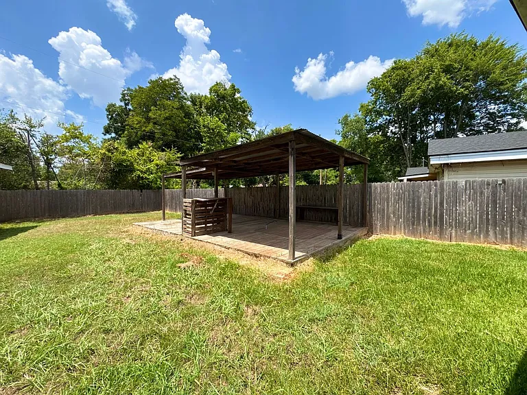 2905 Kirk Ln — Photo 11