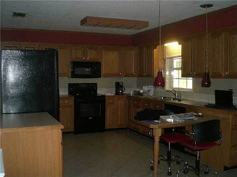 3rd image of 27245 Orange Ave