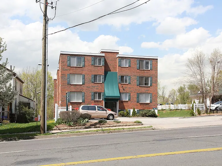 A400 Washington St #D6 — Photo 5