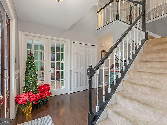 4th image of 1224 Brighton Ln