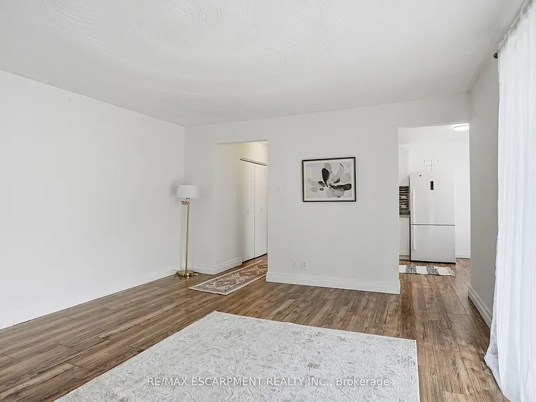 36 Ray St S #5 — Photo 11