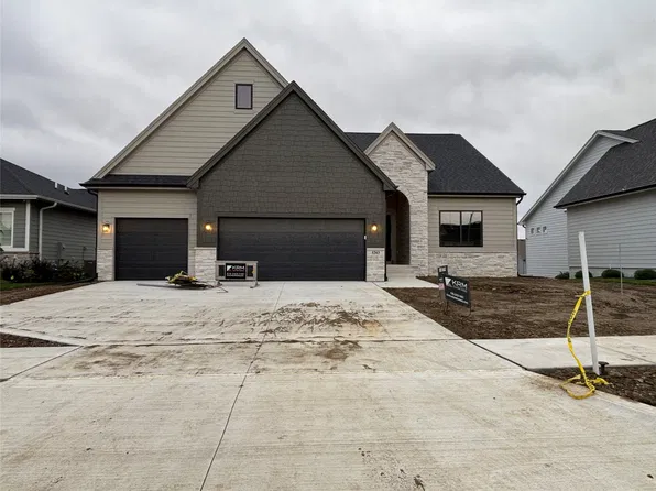 1263 S 92nd St, West Des Moines, IA 50266