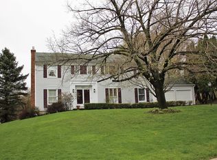 82 Deer Creek Rd, Pittsford, NY 14534