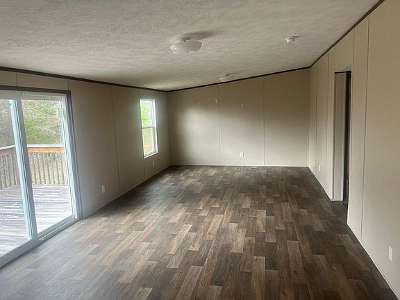 5th image of 215 Westerly Dr