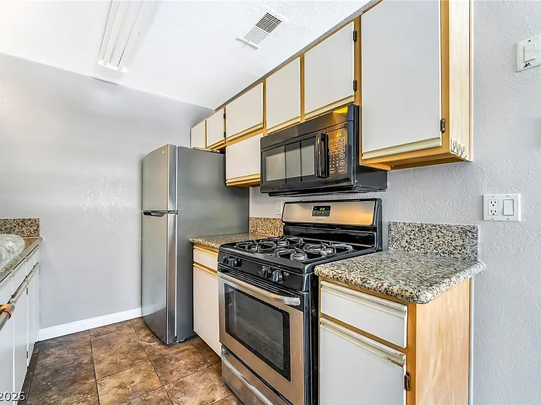 2200 S Fort Apache Rd #2044 — Photo 14