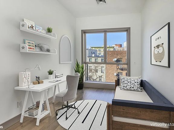 4th image of 1007 Bergen St #2A