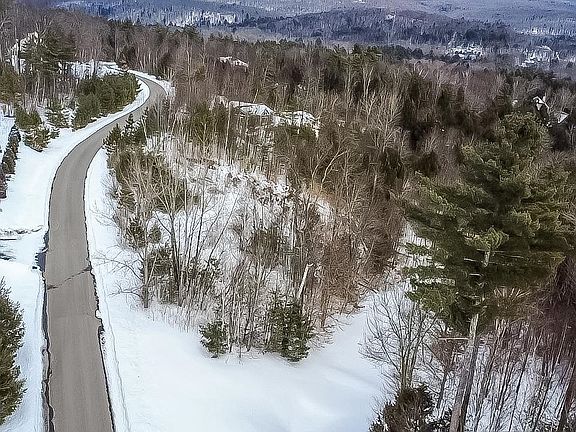 5th image of 100 Pennock Lane