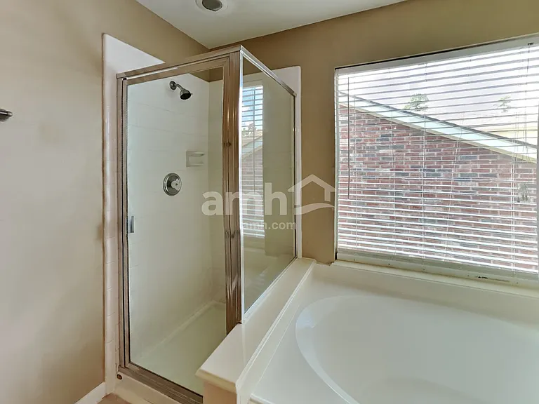 674 Cypresswood Trce — Photo 13