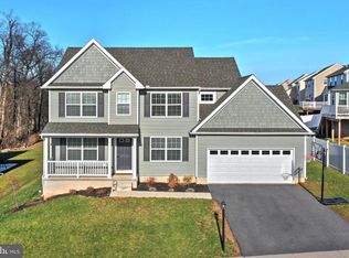 20 Jennifer Rd, York, PA 17404