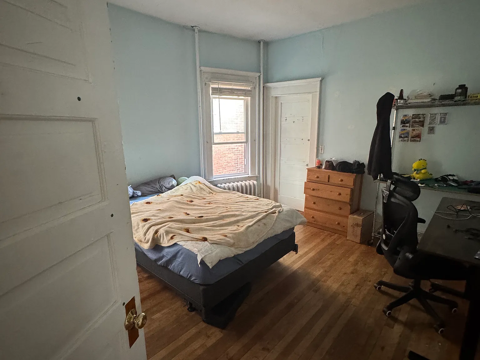 4 bed, $4,400 — Photo 4