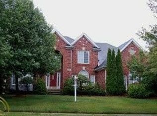 1123 Covington Place Dr, Rochester Hills, MI 48309