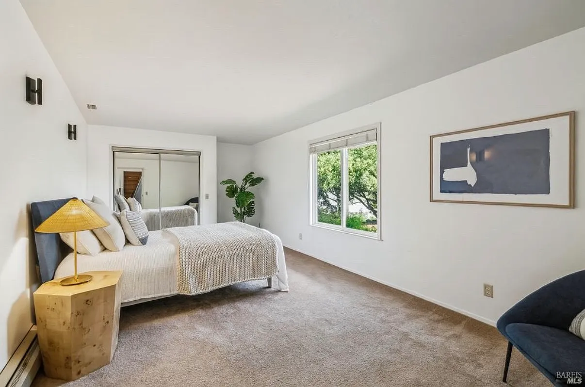 1 bed, 800 sqft, $1,850 — Photo 3