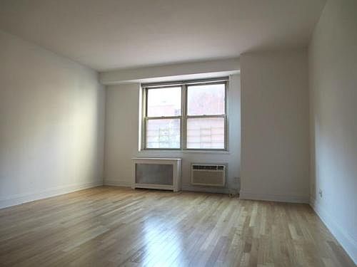 1st image of 80 N Moore St APT 3G