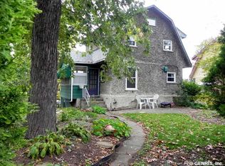 2 Drumore Cres, East Rochester, NY 14445