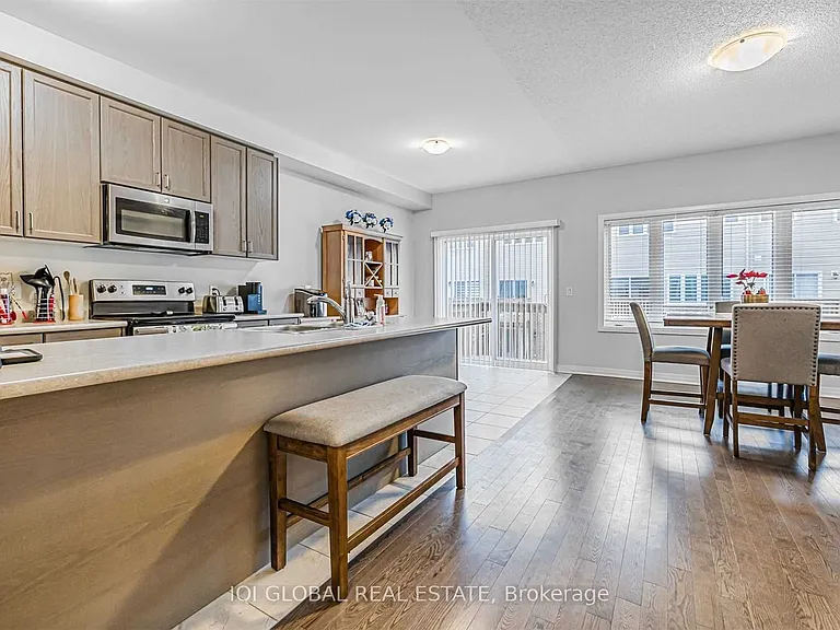 4084 Fracchioni Dr — Photo 6