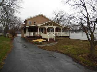 15109 Kilbourne Ave, Midlothian, IL 60445