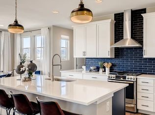 9016 Star Fall Cir, Littleton, CO 80125