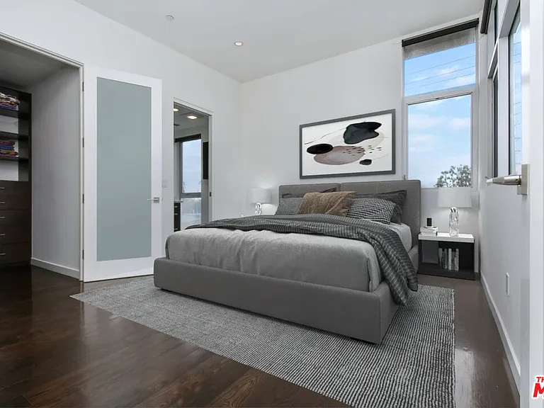 11610 Ohio Ave #1 — Photo 40