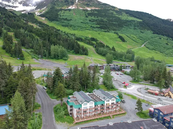 125 White Pass Ln, Girdwood, AK 99587
