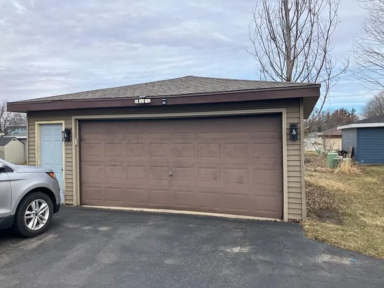 138 Marcella St — Photo 13