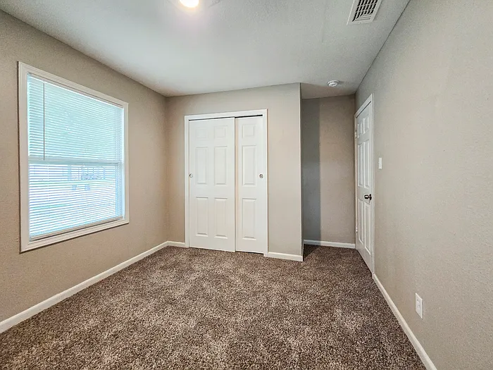 601 Brookfield Dr — Photo 14