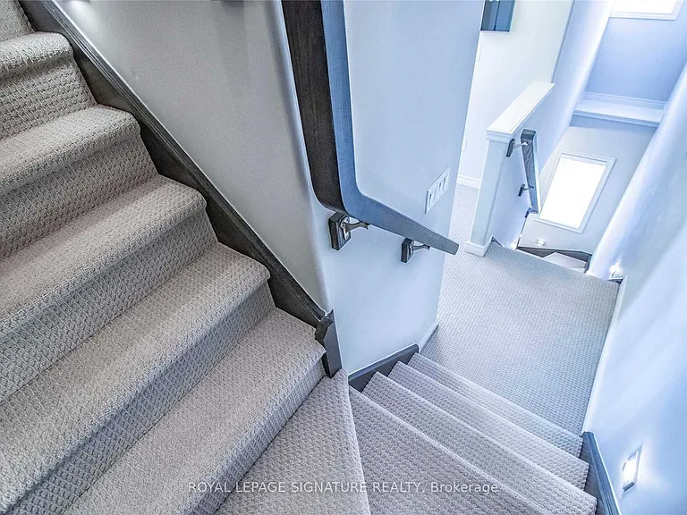 225 Westbank Trl — Photo 14