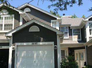 1697 Haines Dr, Batavia, IL 60510