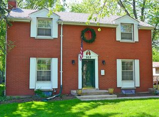 908 Sterling Ave, Flossmoor, IL