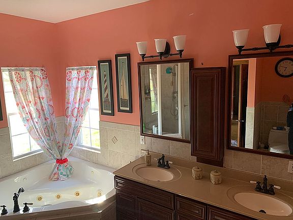 MS bath.  Jetted tub