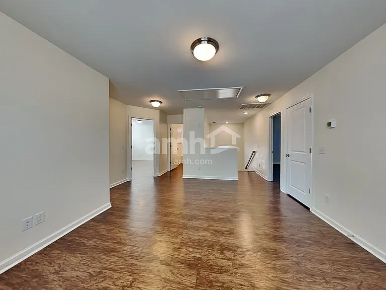224 Dogwood Cir — Photo 10