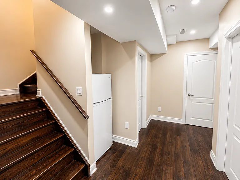 90 Snowberry Cres — Photo 19