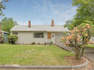 11001 NE Knott St, Portland, OR 97220