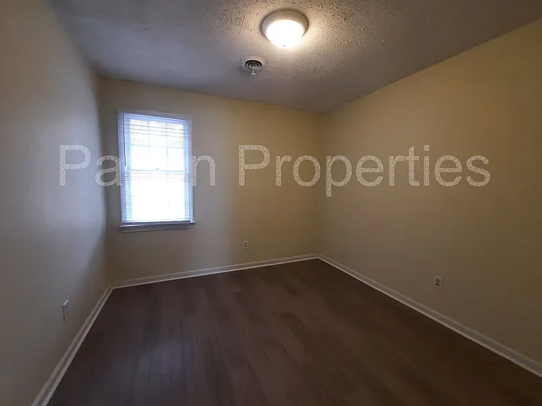 1005 Lynn St #A & B — Photo 6