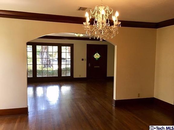 3rd image of 1706 Diamond Ave