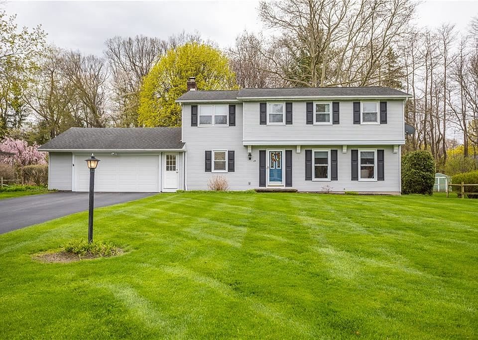 1st image of 25 Tolewood Dr