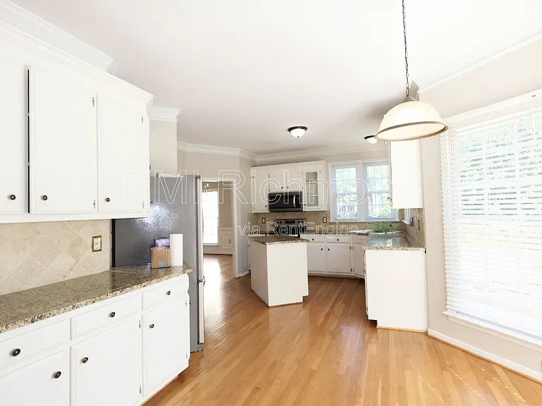 6004 Manor Park Ter — Photo 16