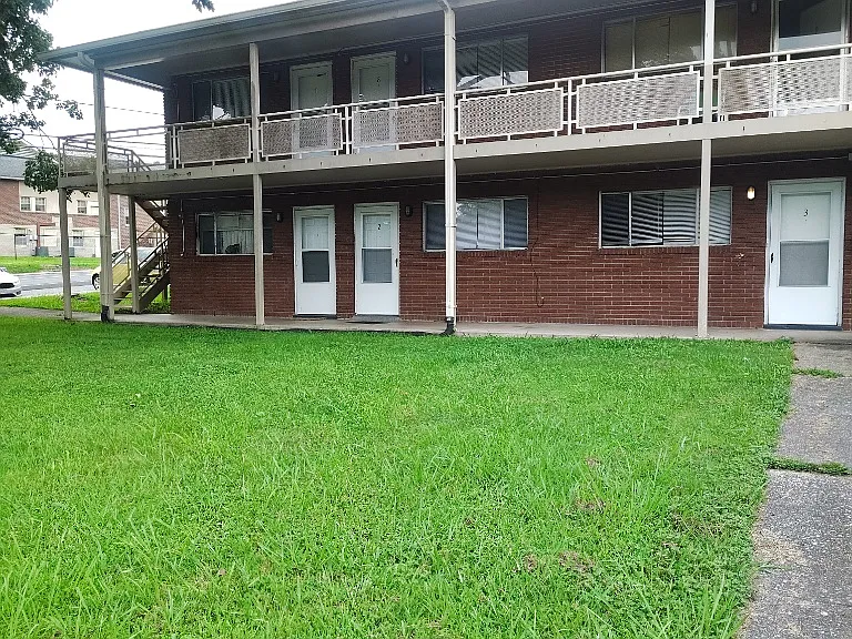 Holston Apartments — Photo 1