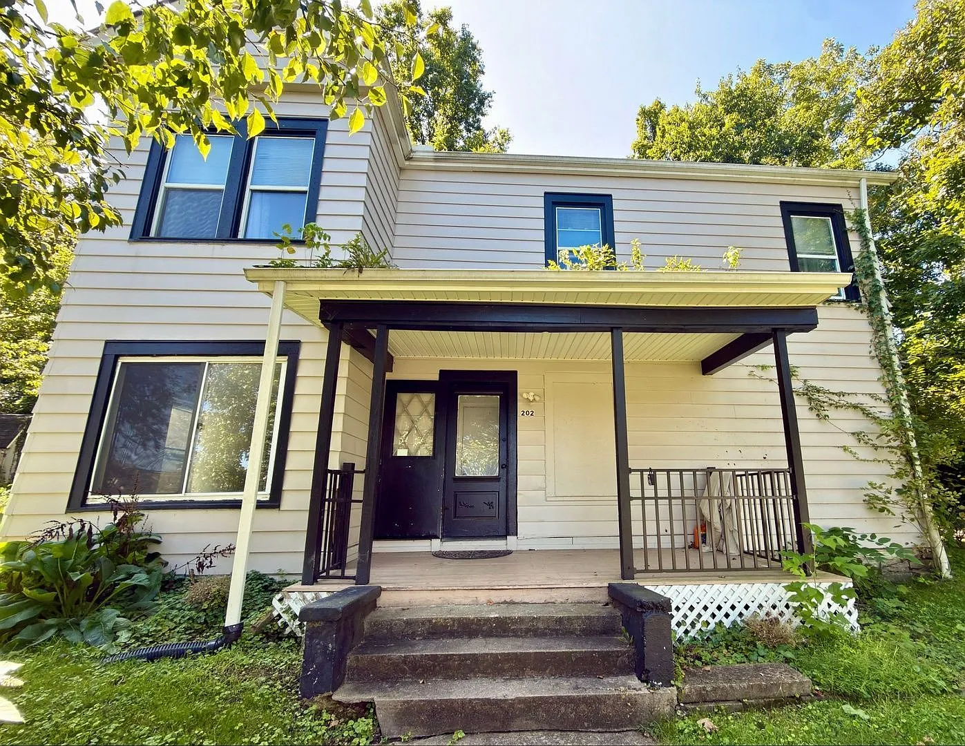2 bed, 1.0 bath, $1,545 — Photo 1