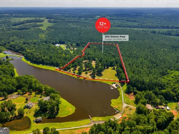 300 Slalom Pass, Forsyth, GA 31029