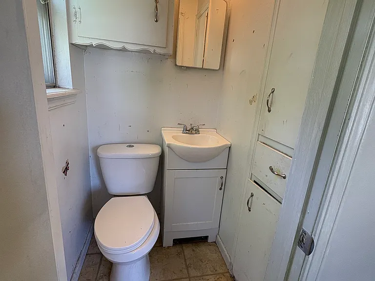 6921 Sears Ter — Photo 13