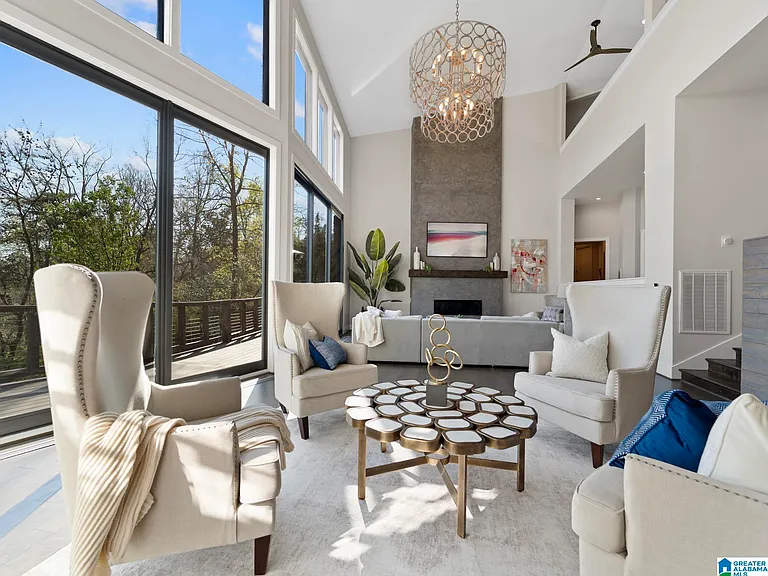 412 Vesclub Pl — Photo 5