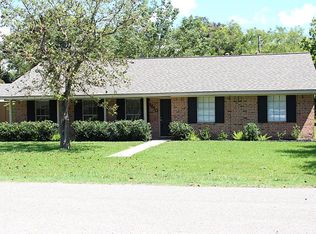 1610 Barker St, Alvin, TX 77511