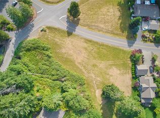 40 E Lakeshore Dr, Allyn, WA 98524