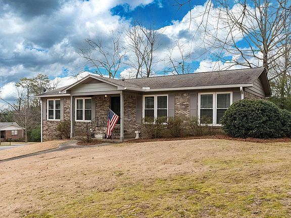 2nd image of 2265 Larkspur Dr