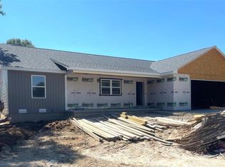 30859 Oakstream Ln, Lebanon, MO 65536