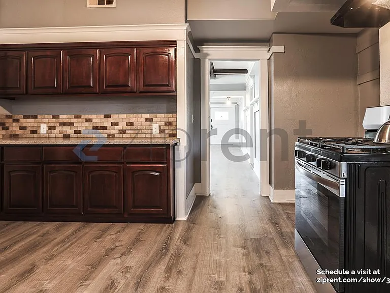 5001 S Budlong Ave — Photo 13