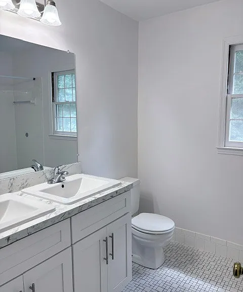 Hallway Bathroom Upstairs