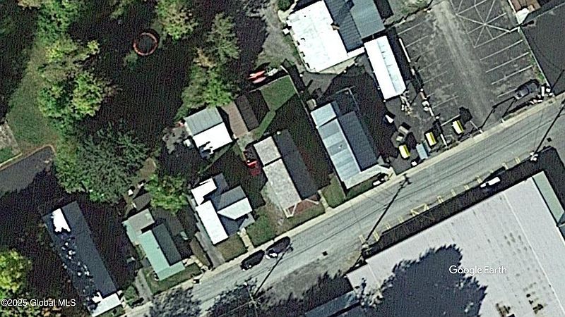 2nd image of 10 Mallery Street