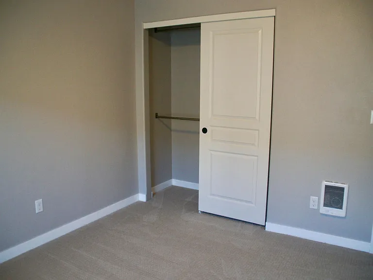 60 N 41st Pl — Photo 18