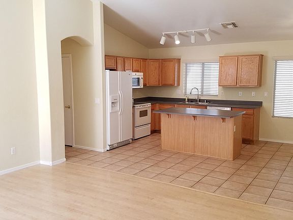 5th image of 4526 E Glenhaven Dr